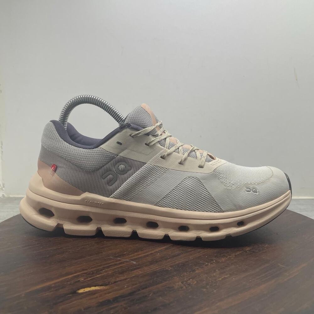 On Cloudrunner Shoes Womens 8 Frost Fade Road Track Speed Racing Running Gym